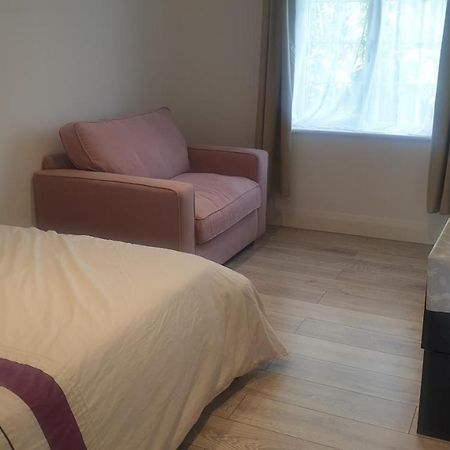 Apsley Home, 赫默尔亨普斯特德 外观 照片